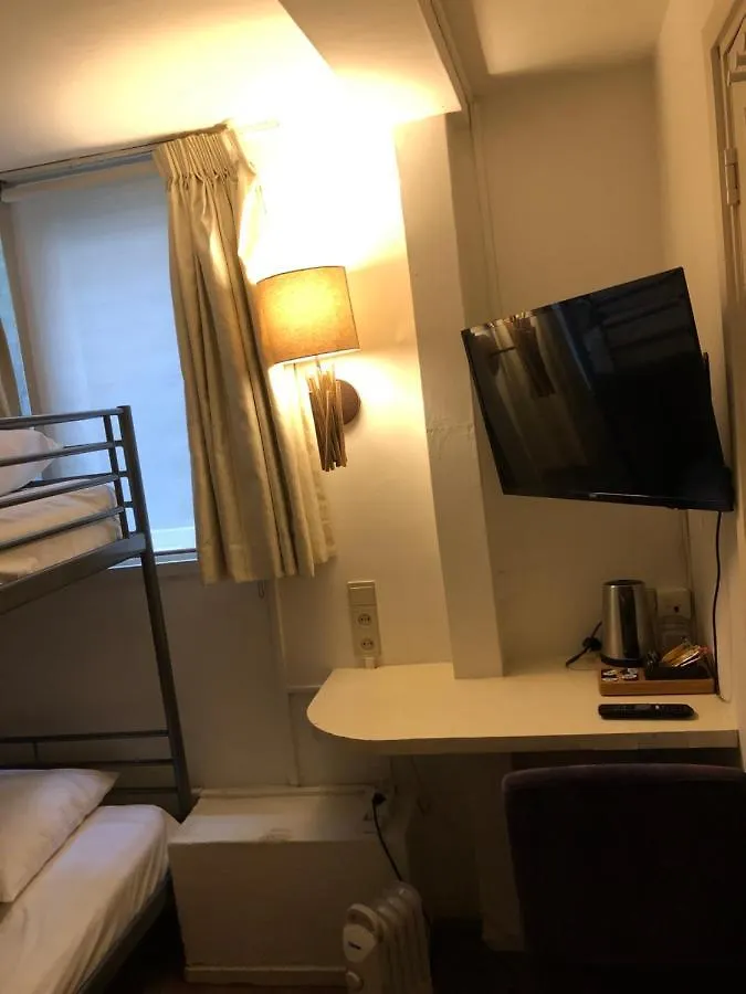 Amsterdam House Hotel